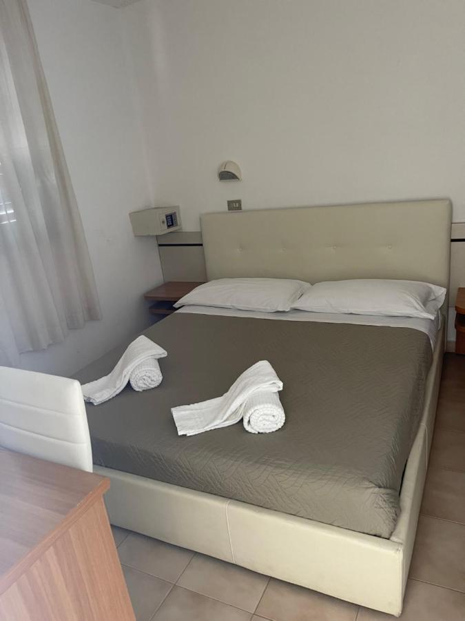 Elsa Mima Hotell Milano Marittima Exteriör bild