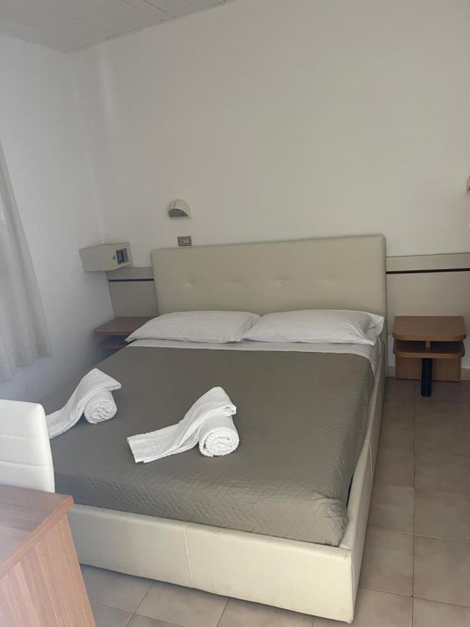 Elsa Mima Hotell Milano Marittima Exteriör bild